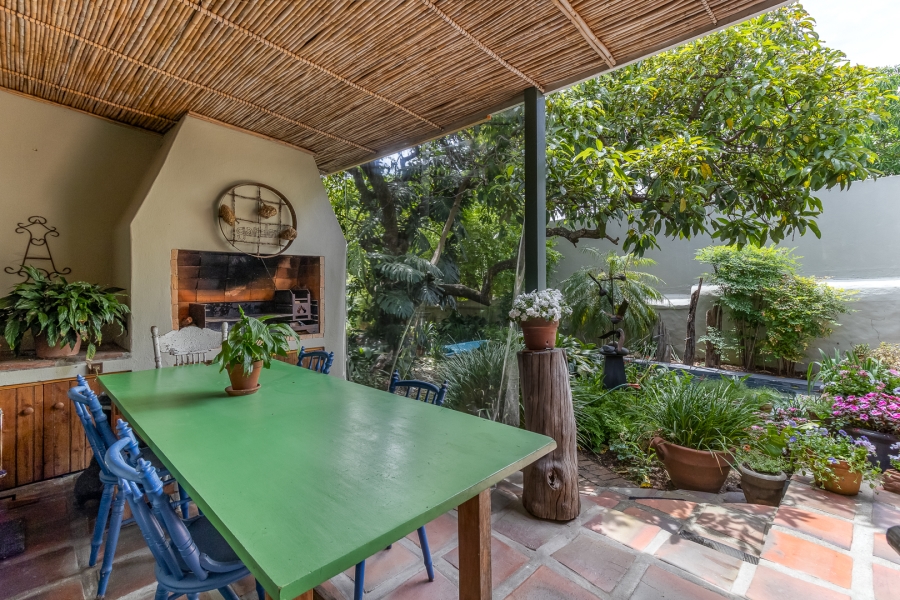 6 Bedroom Property for Sale in Paarl Central Western Cape